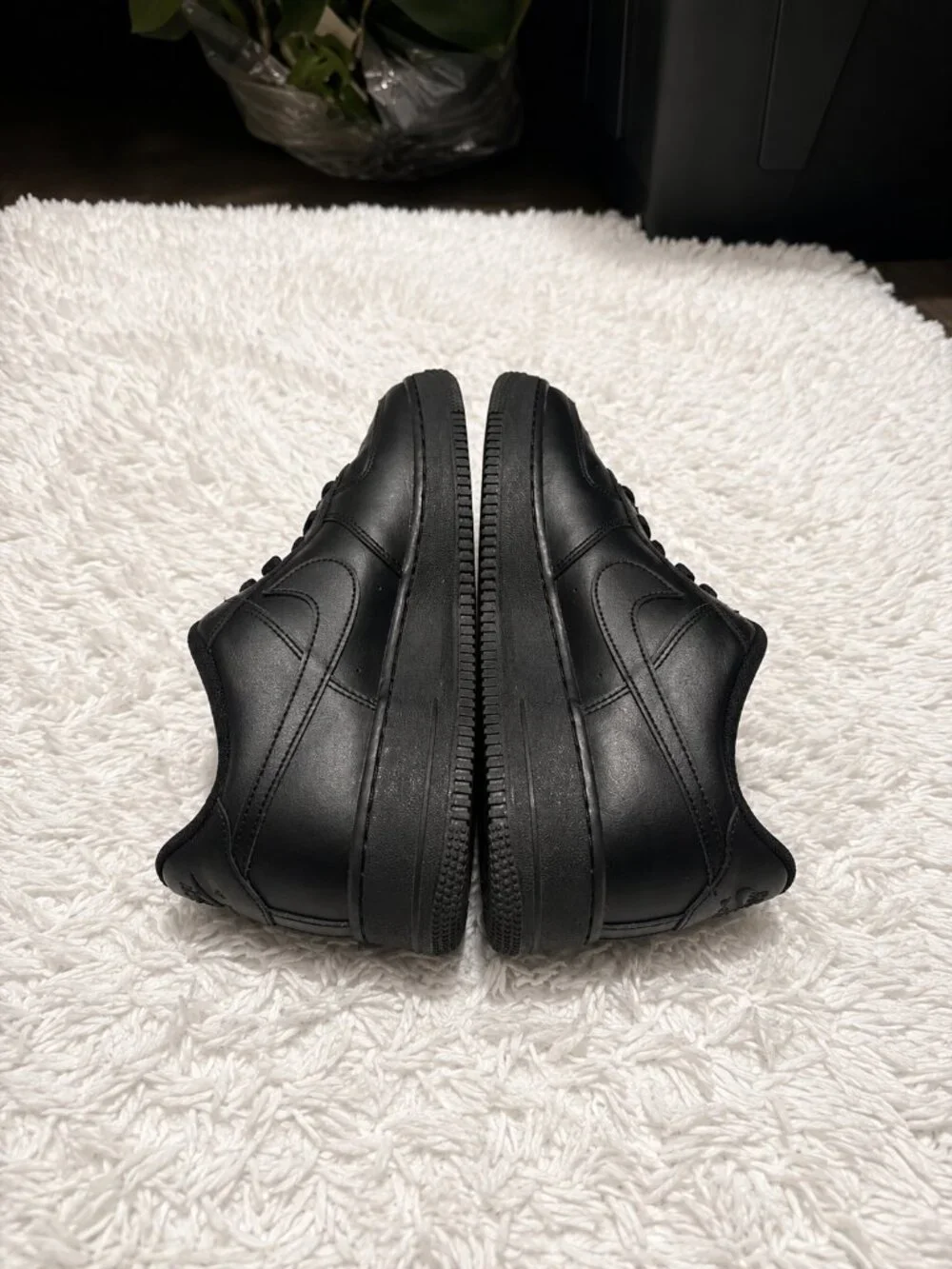 Nike Air Force 1 '07 Triple Black Sneakers Men's Size 7.5 EUC - Picture 3 of 5